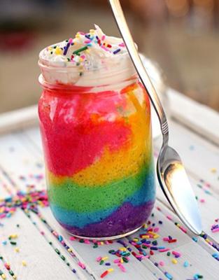 Rainbow Cake In A Jar - Perfect Party Treat!